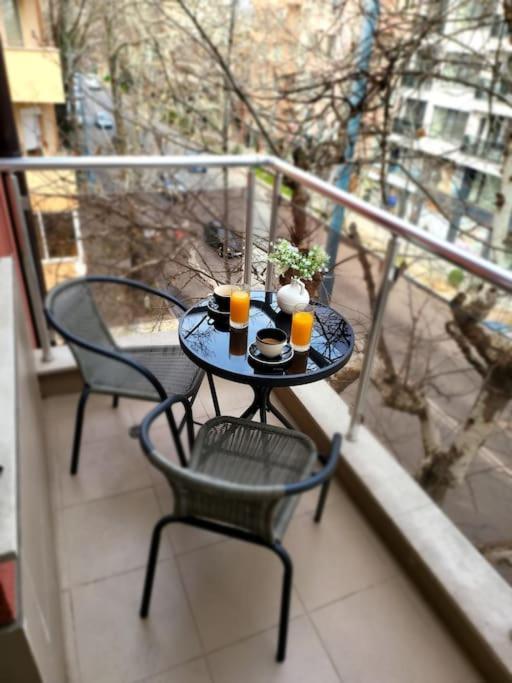 Modern & Bright 1Bd Apartment Near Main Square プロヴディフ エクステリア 写真